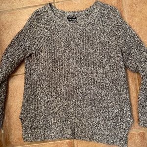 American Eagle gray sweater